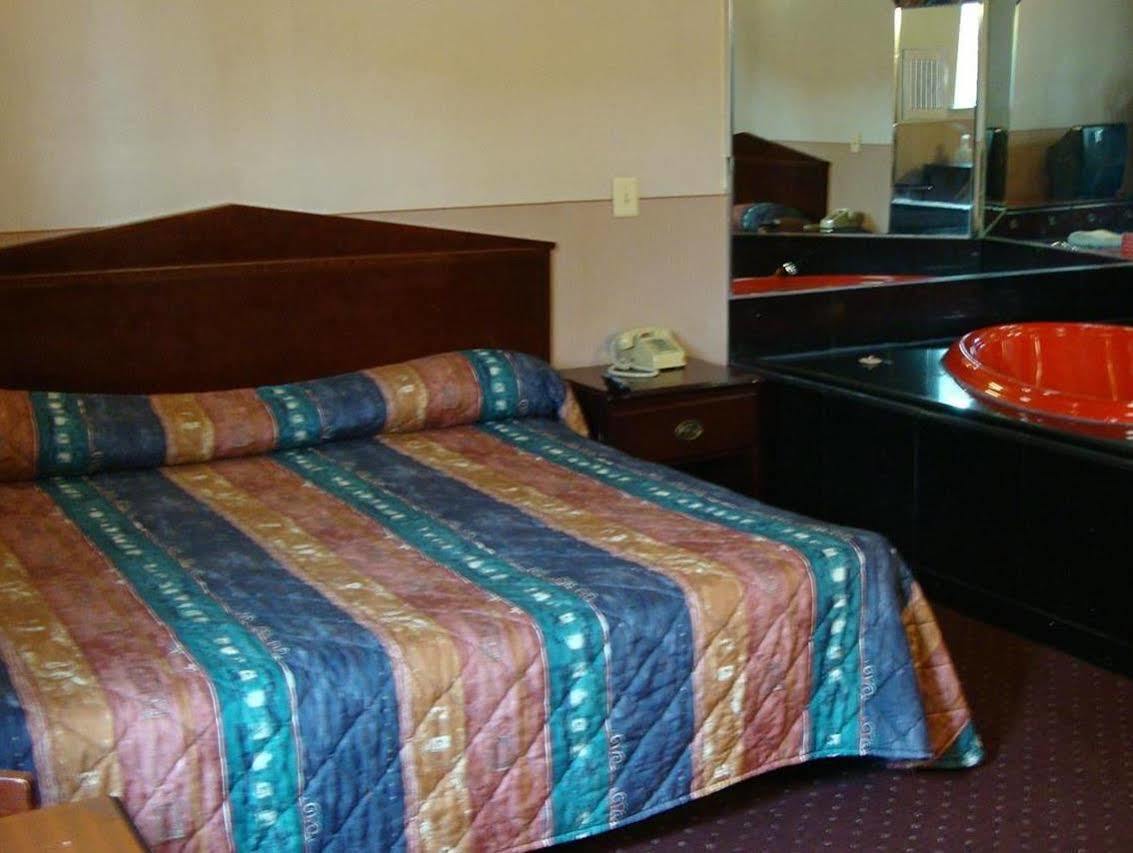 Riviera Motor Inn Brooklyn New York Esterno foto